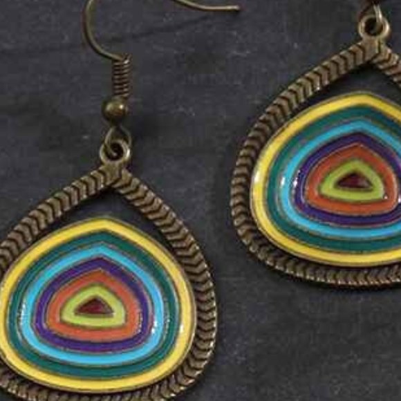 Boho Vintage Style Multicolor Pendant Earrings - Picture 3 of 3